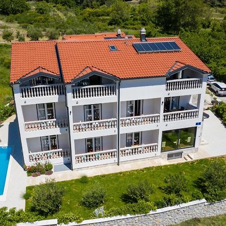 Bed & Breakfast Dosen IV Baška Екстериор снимка